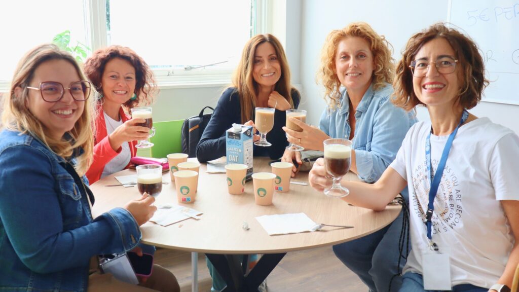 AtlasLanguageSchool_SocialActivity_IrishCoffee_Activity_04.jpg